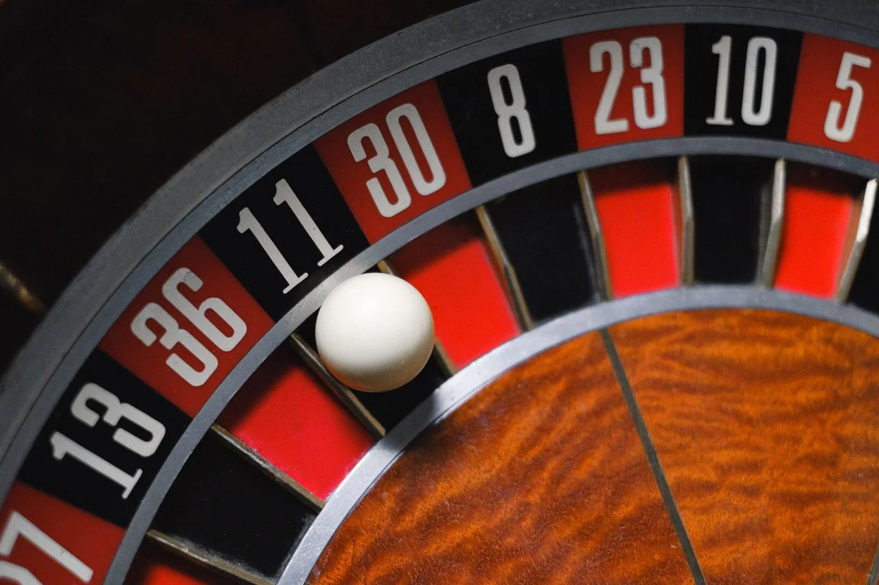 vn888 cung cấp các sảnh giải trí trực tuyến và Live Casino 4K